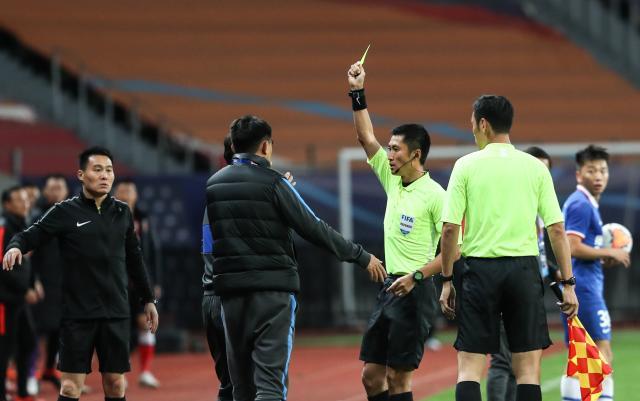 爱游戏体育-马宁等4人执法亚冠 中国裁判时隔15个月重现亚洲